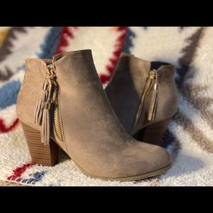 Really Cute Fall Booties